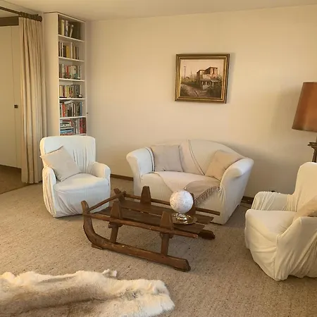 Peak-view Apartment